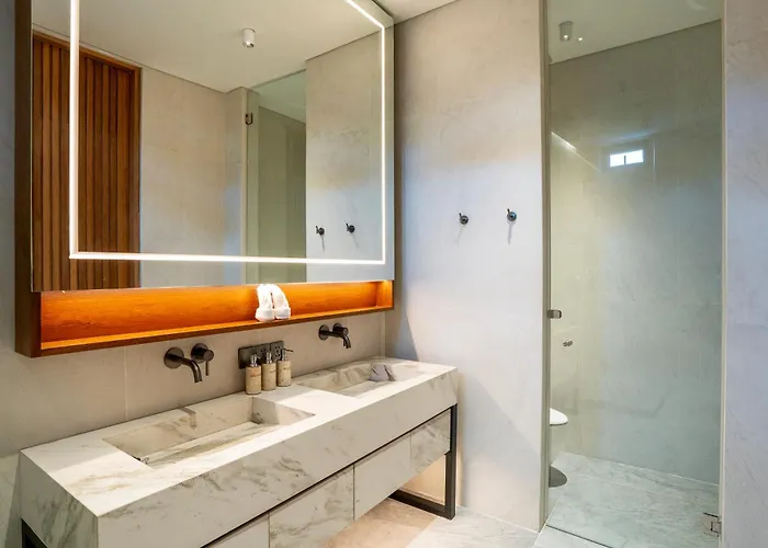 Trident-1 Modern 4br In Batu Bolong, Villa Canggu